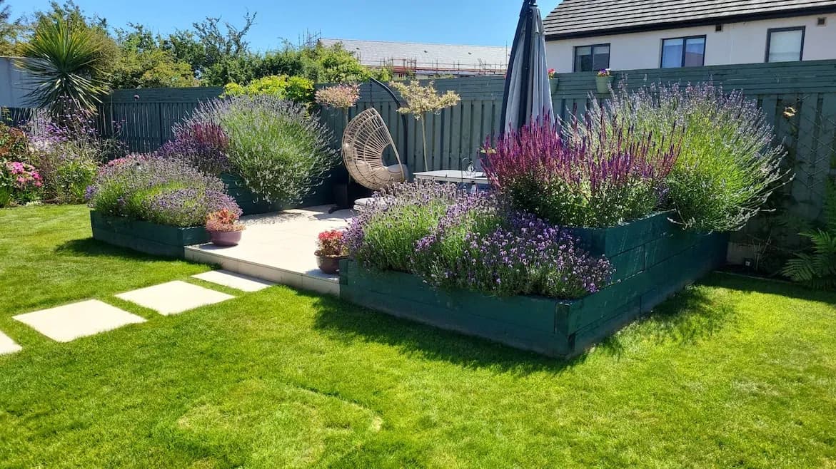 Flower beds garden project by HomeZone Garden