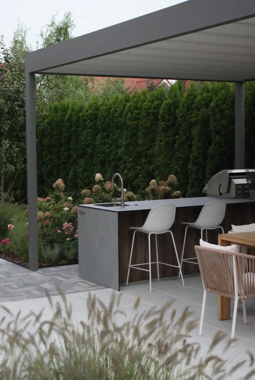 Outdoor kitchen and seating project