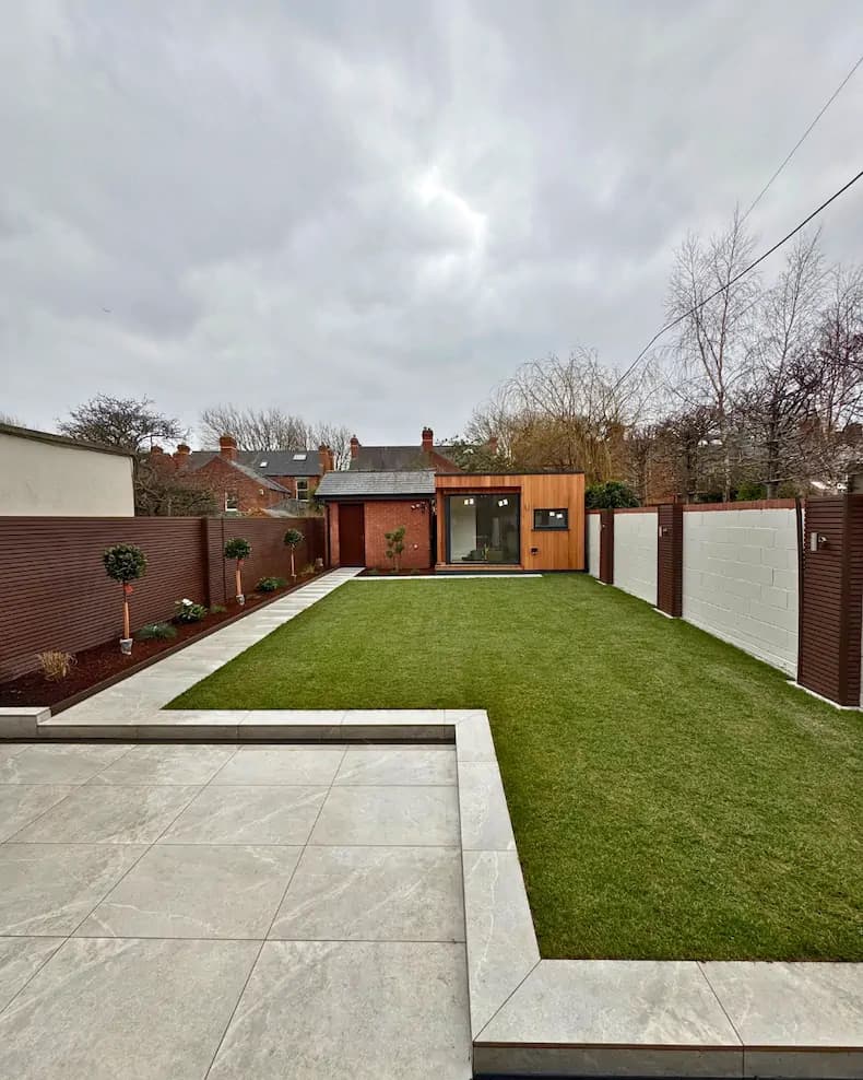 Porcelain patio paving with clean garden edges