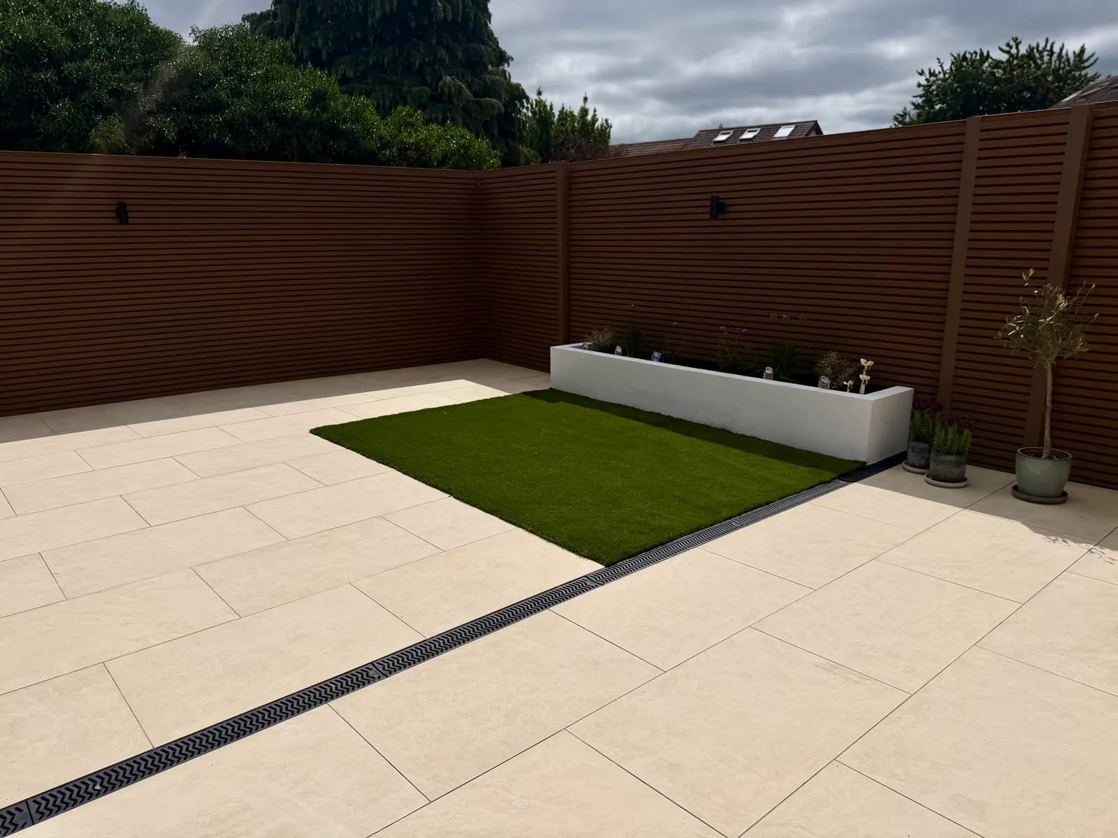 Why Porcelain Patios Are So Popular in Ireland blog feature image