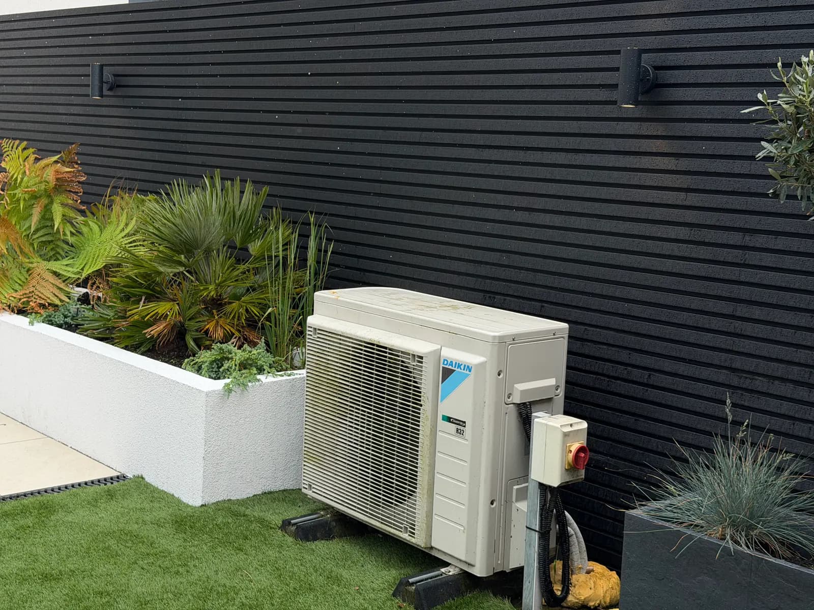 7 Signs Your Garden Needs a Complete Makeover supporting image 2