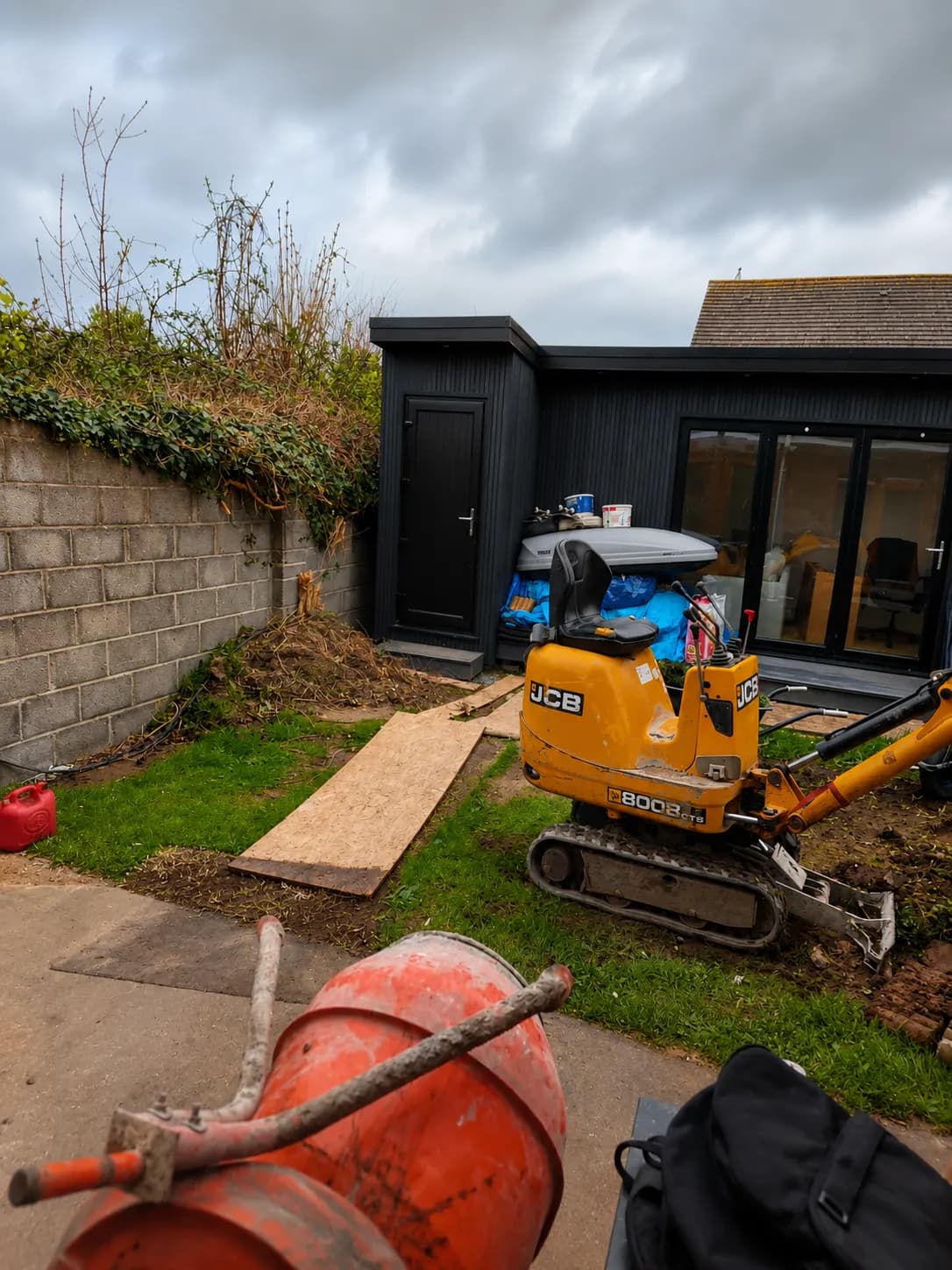 Rainy Weather Doesn’t Stop Us: Why Autumn Is a Great Time to Improve Your Home and Garden supporting image 1