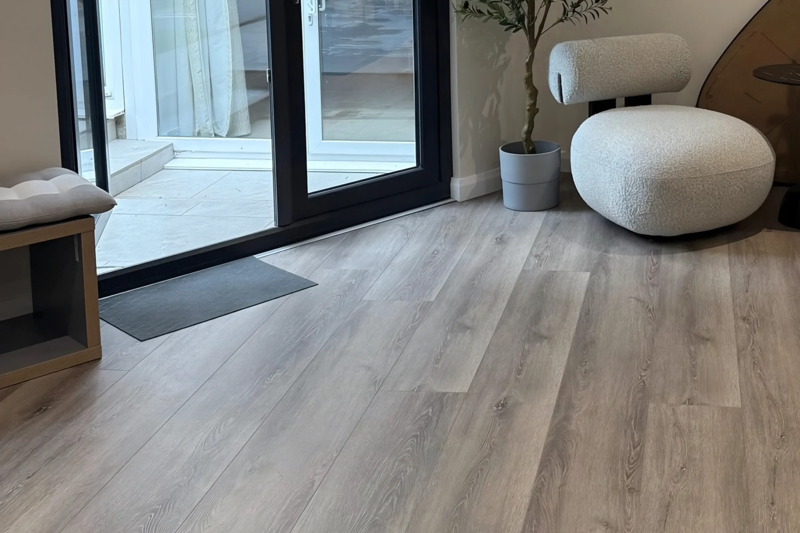 interior garden room painting and floor fitting